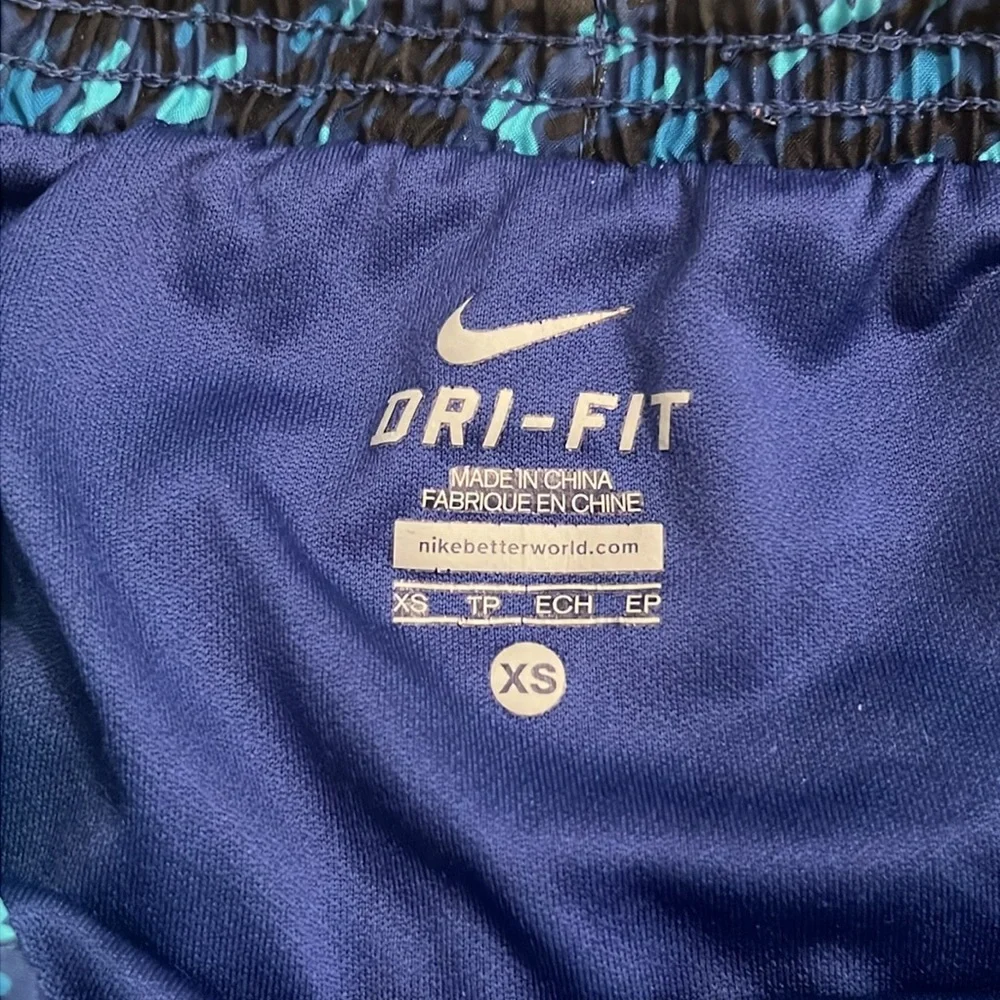 Nike Dri-Fit Blue Lined Running Shorts, XS